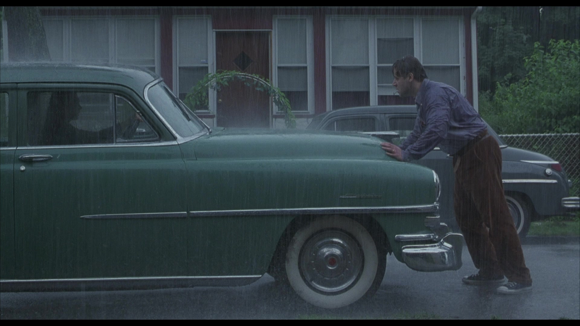 What is a Cutaway Shot in Film? Definition, Examples & Uses 10 A Beautiful Mind 2001 Cutaway shot sequence example 5