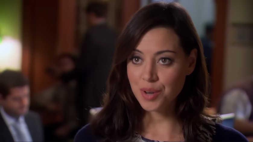 What Is a Talking Head Shot? Definition + How to Use It 6 April Ludgate in a close-up shot speaking directly to camera during a mock-interview segment in the Parks and Recreation office.