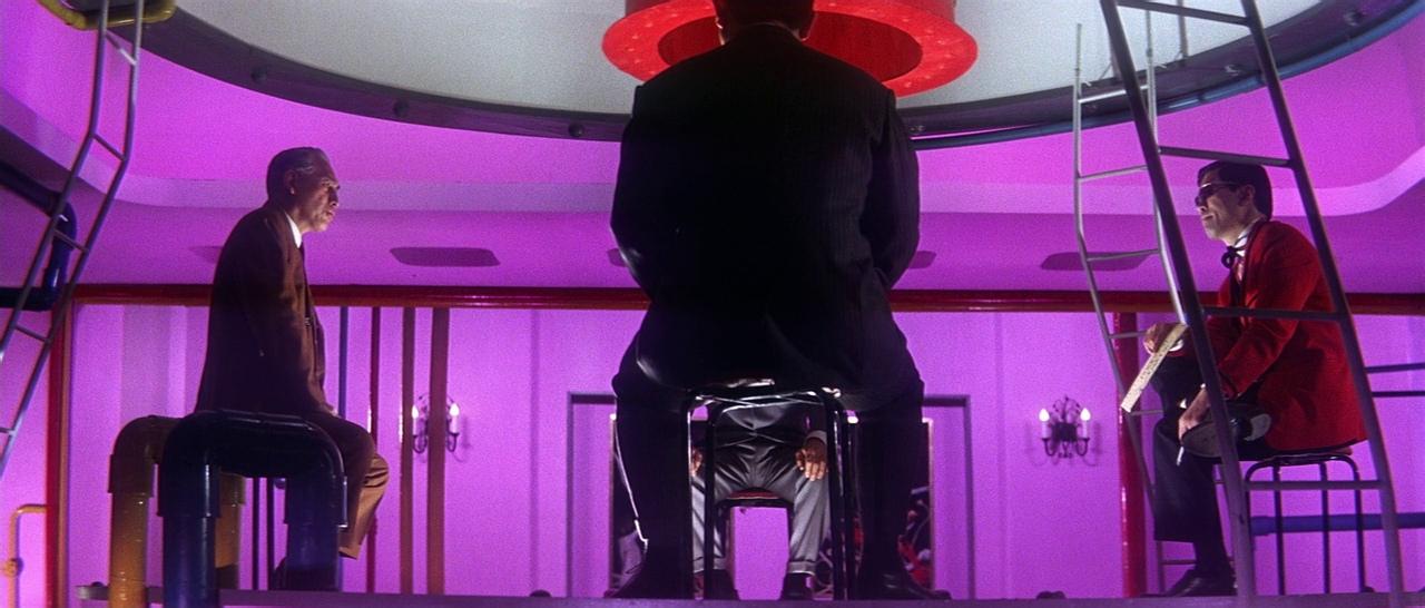 What Is an Analogous Color Scheme? Definition & Film Examples 8 Analogous red-violet palette in Tokyo Drifter (1966)